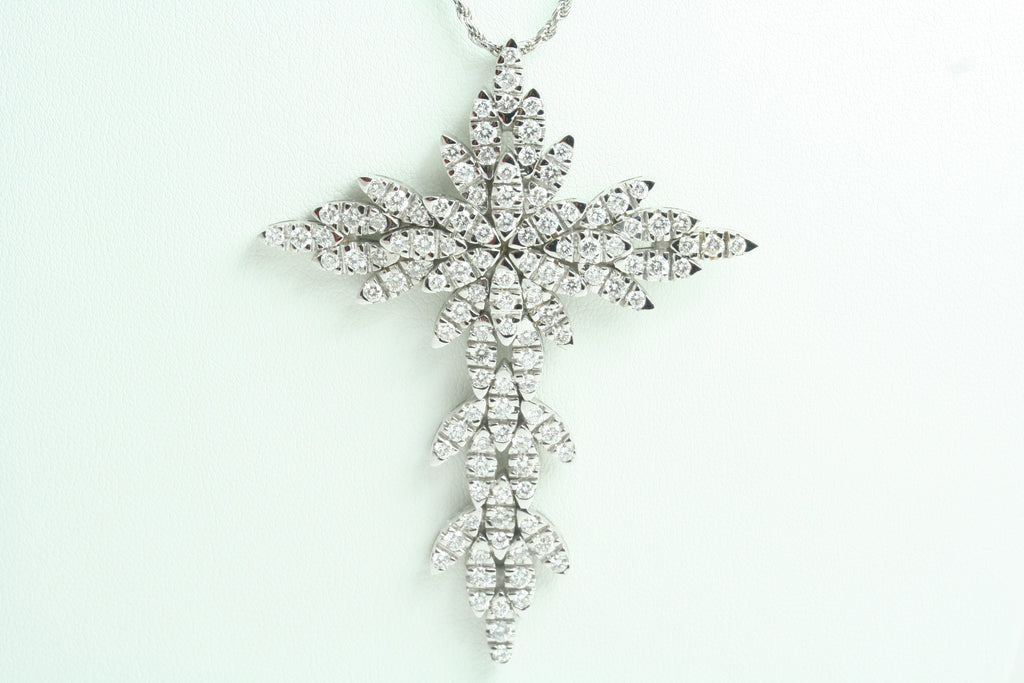 Collana con croce con Diamanti Naturali