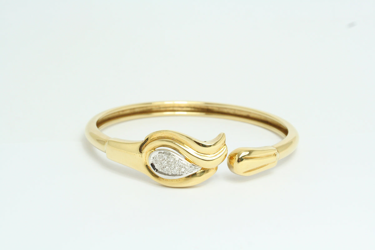 Bracciale rigido in Oro Giallo con Diamanti