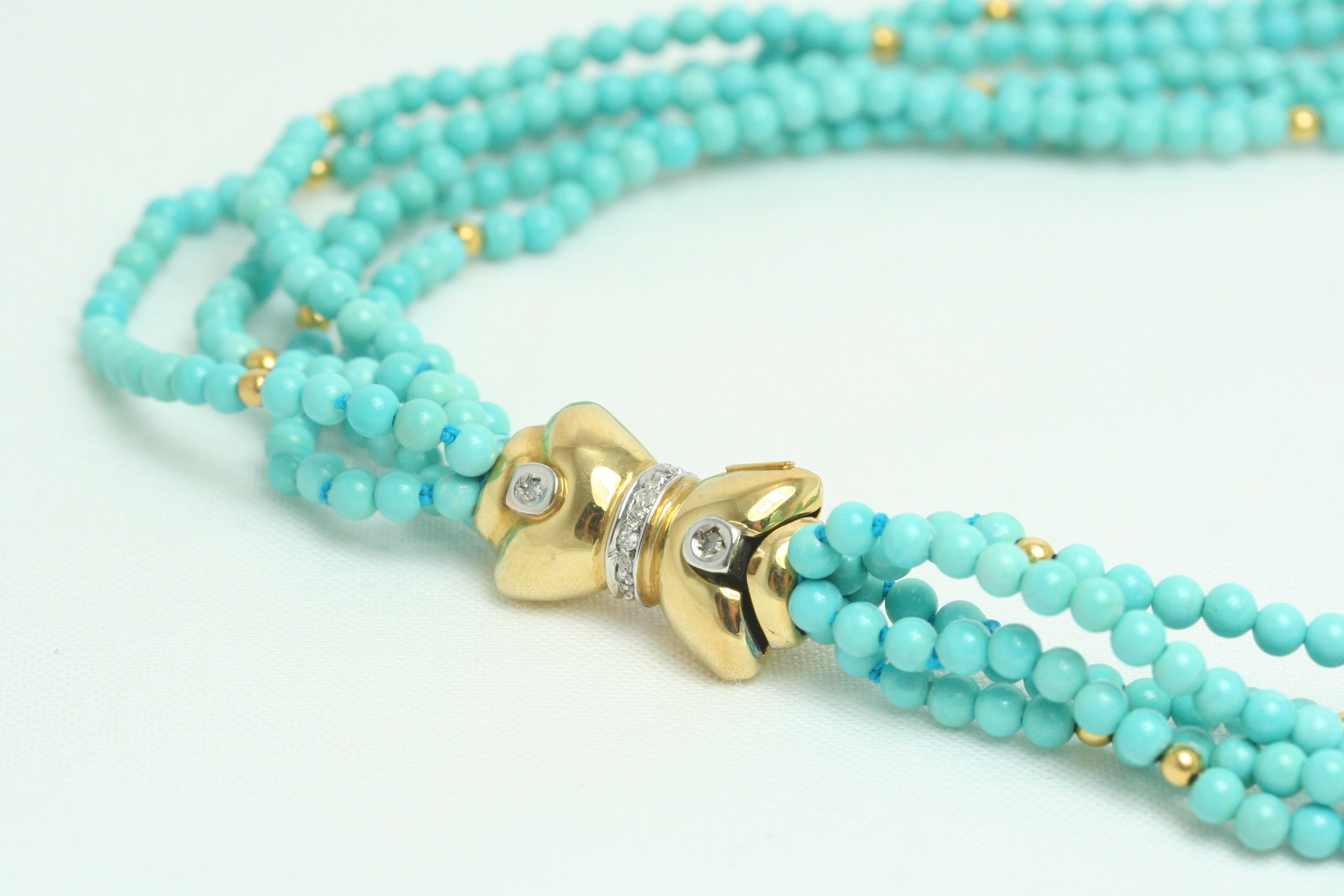 Collana torchon in Turchese con chiusura in Oro Giallo e Diamanti