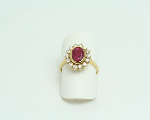 Anello Margherita in Oro Giallo con Rubino e Diamanti 