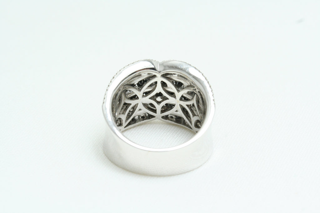 Anello DDonna in Oro Bianco con Diamanti