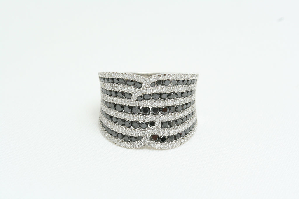 Anello DDonna in Oro Bianco con Diamanti