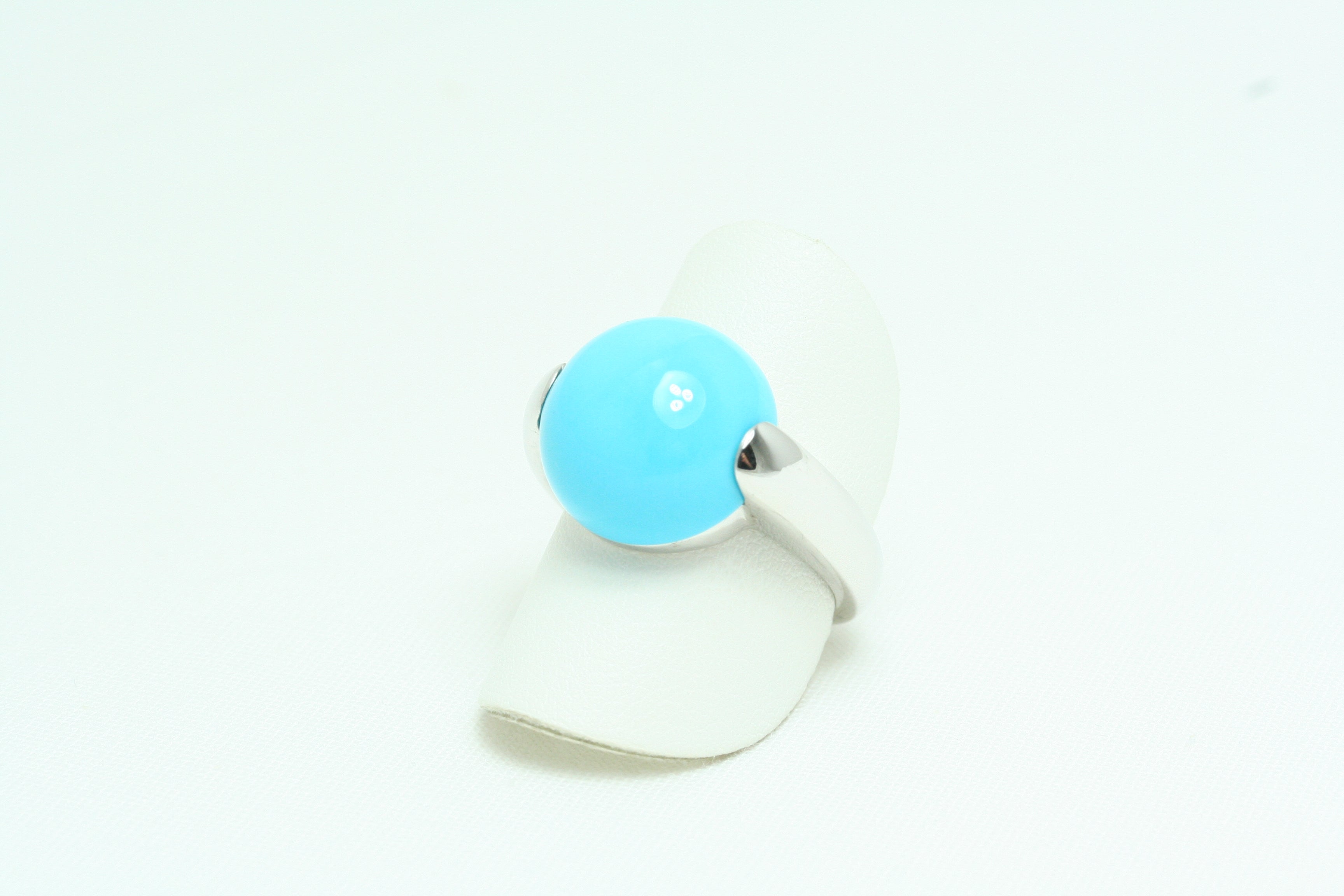 Anello in Oro Bianco con Turchese